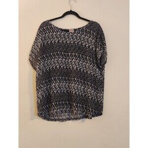 Easywear By Chico's Size 3(16)Black and White Micropleated Diamond Design Top‎